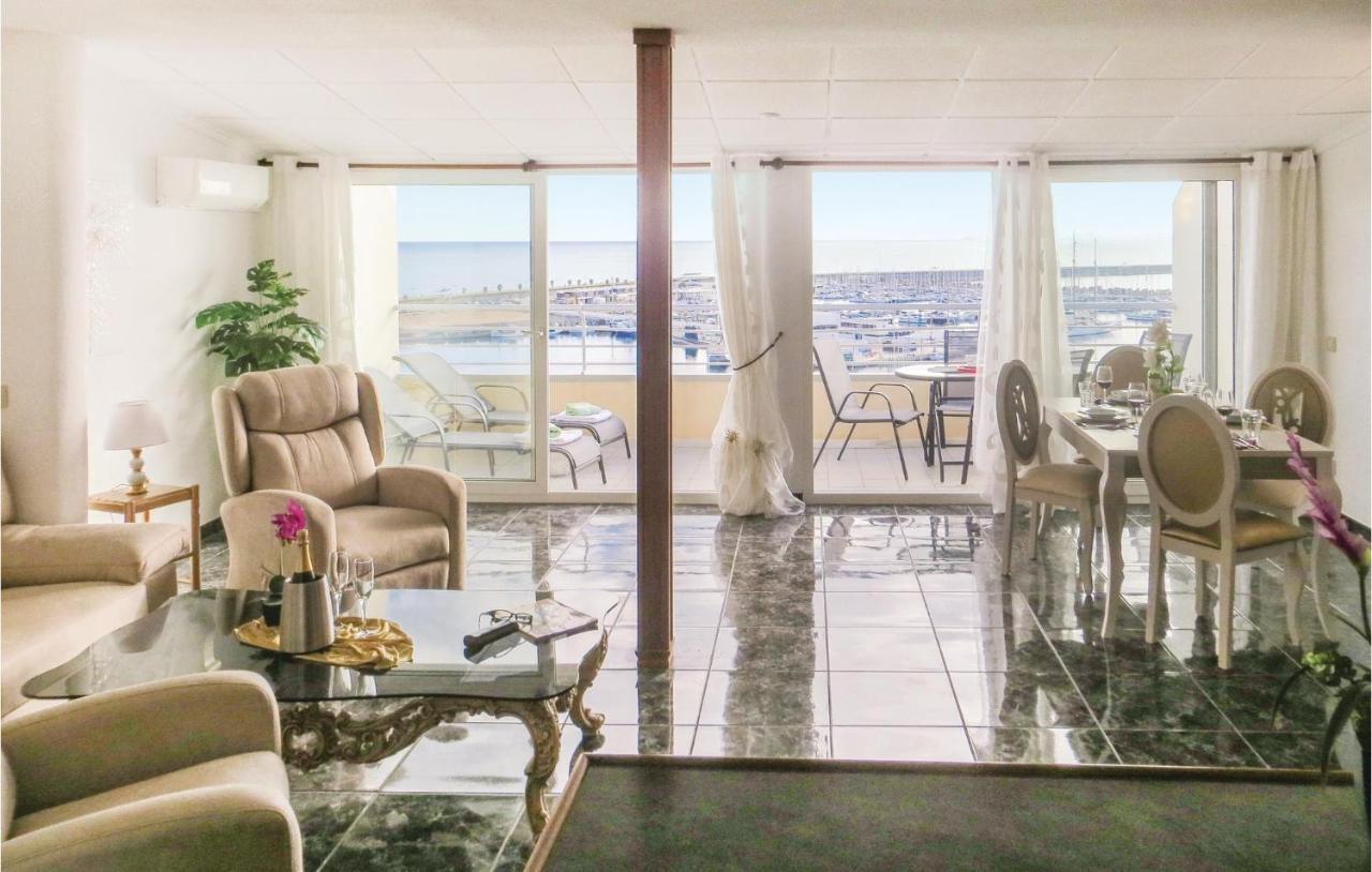 2 Bedroom Stunning Apartment In Torrevieja Exteriör bild