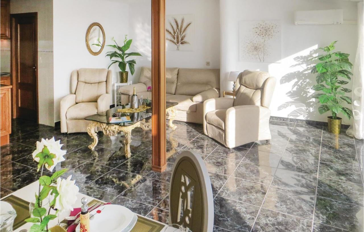 2 Bedroom Stunning Apartment In Torrevieja Exteriör bild