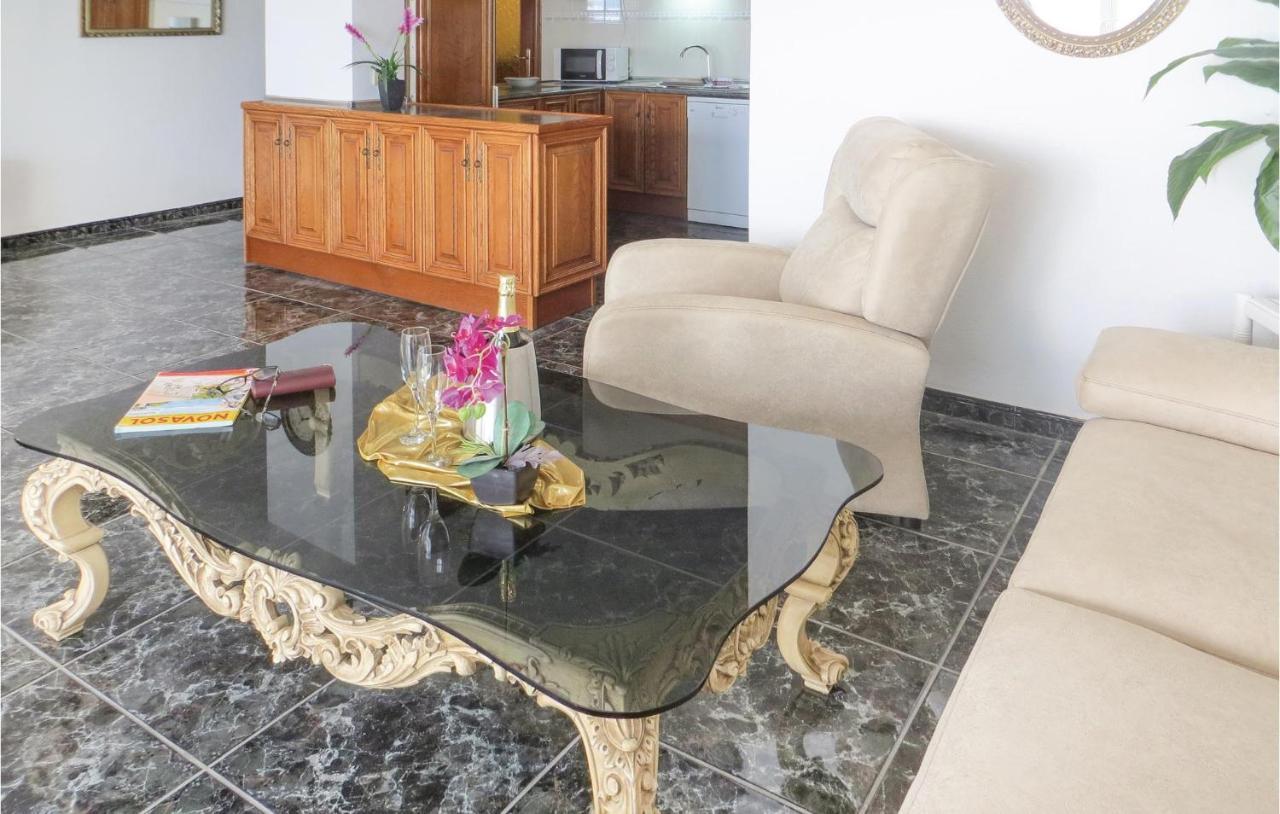 2 Bedroom Stunning Apartment In Torrevieja Exteriör bild